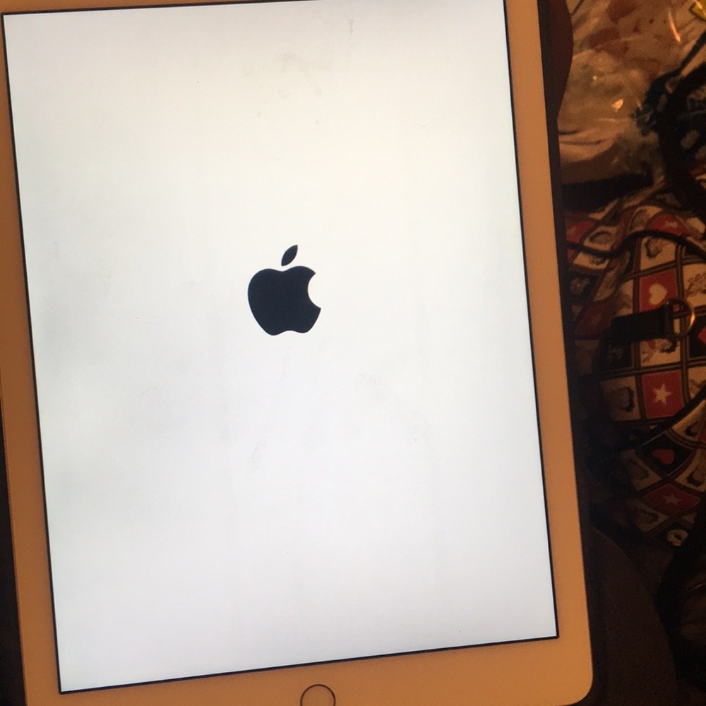 iPad 200$